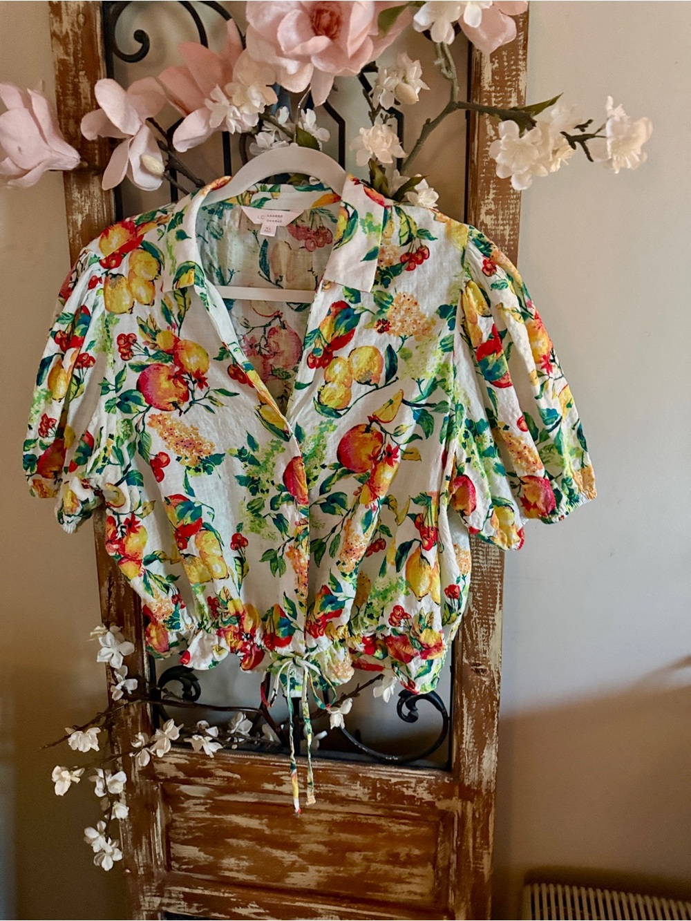 LC Lauren Conrad White Floral & Fruit Print Tie-Waist Button Down Top - Picture 2 of 7